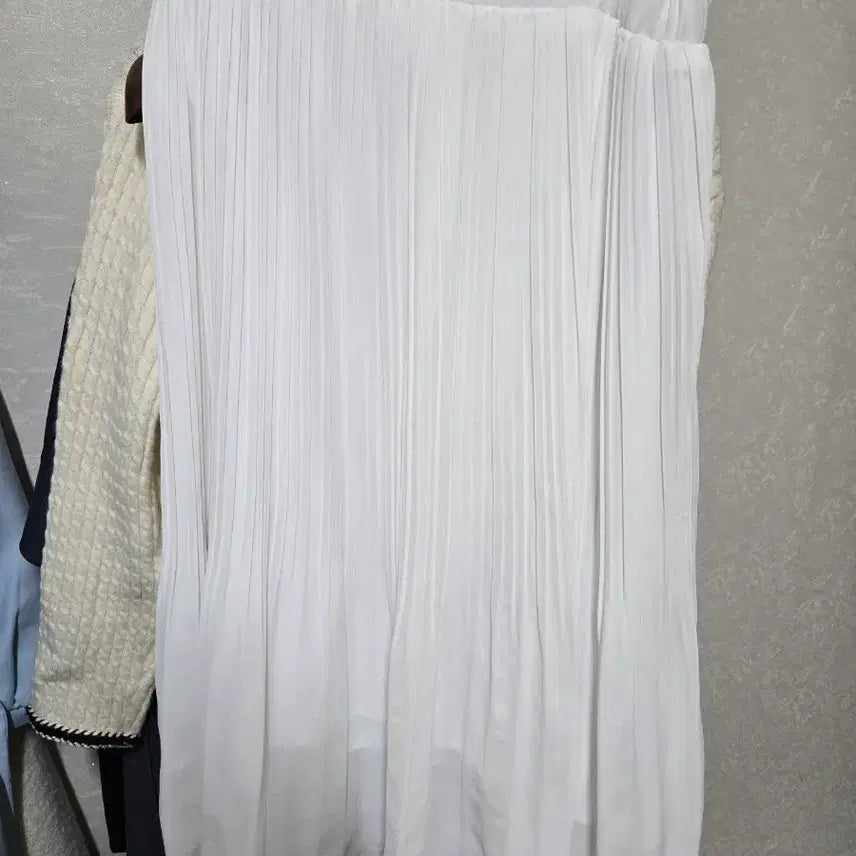 [BUNJANG] White Long Skirt / 화이트 롱치마