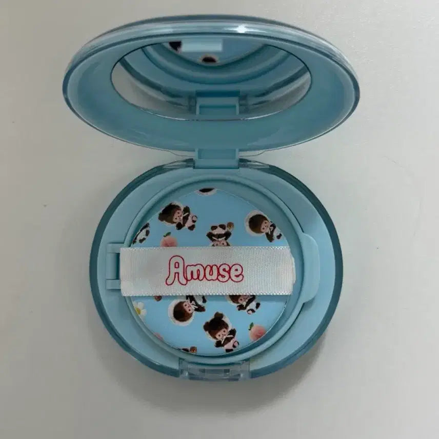 [BUNJANG] AMUSE Airy Pore Cover Cushion Monchhichi Collaboration 01 Airy / 어뮤즈 에어리포어 커버쿠션 몬치치 콜라보 01 에어리 새상품