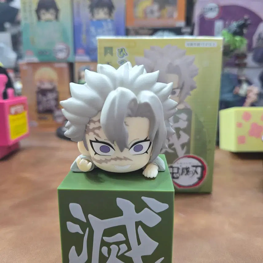 [BUNJANG] Demon Slayer Sanemi Shinazugawa Hikake Figure / 귀멸의칼날 귀칼 힛카케 피규어 사네미