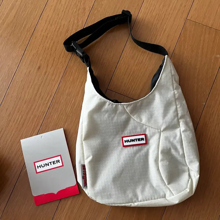 [BUNJANG] Hunter Usimol Mini Hobo Bag Ivory Beige / [미사용새제품] 헌터 유시몰 미니 호보백 아이보리 베이지