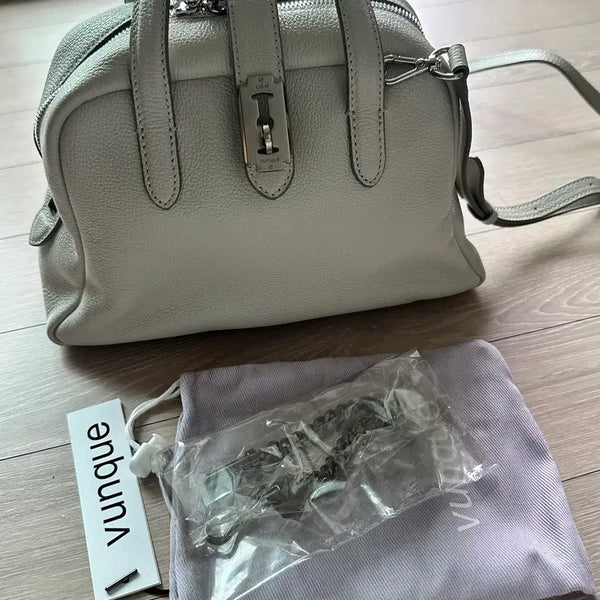 [BUNJANG] BUNQ Tote Bag Small Light Beige with Chain Strap / 분크 토트백 스몰