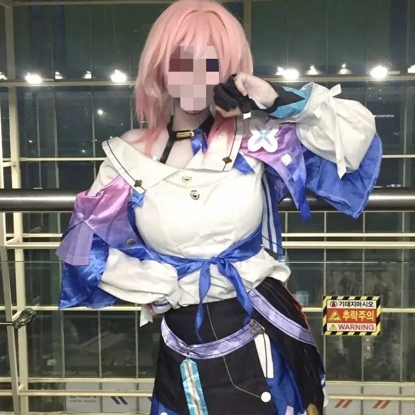 [BUNJANG] Honkai Star Rail March 7th Cosplay Costume Set / 붕괴스타레일 mar. 7th(삼칠이)
