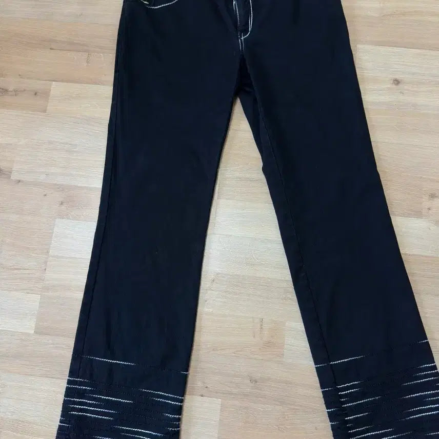 [BUNJANG] Kiok Black Stitch Pants / 디자이너 Kiok 키옥 블랙진 스티치 팬츠