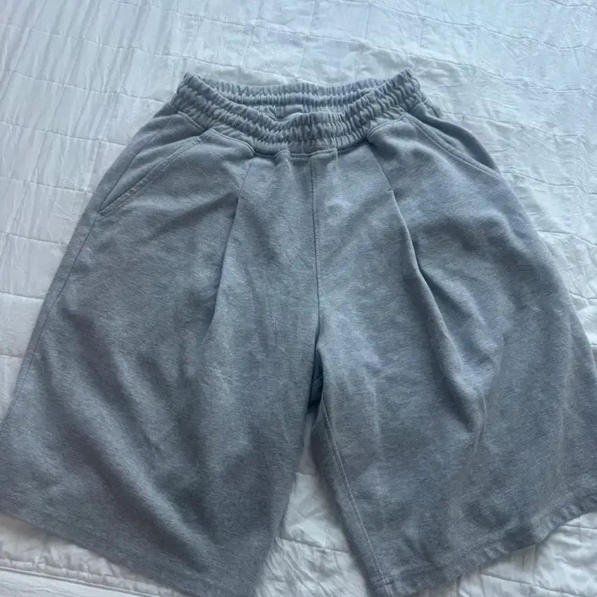 [BUNJANG] Gray Sweat Shorts with Elastic Waistband / 그레이 스웻팬츠 밴딩 반바지