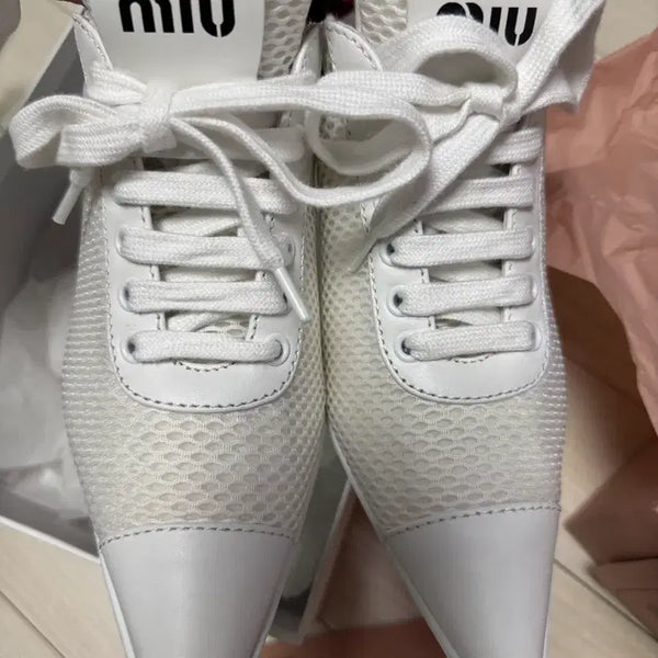 [BUNJANG] Miu Miu Pumps White 37.5 / 미우미우 펌프스