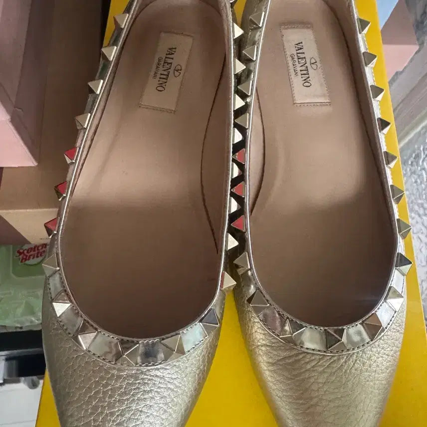 [BUNJANG] Valentino Rockstud Flat Shoes / 발렌티노락스터드플랫