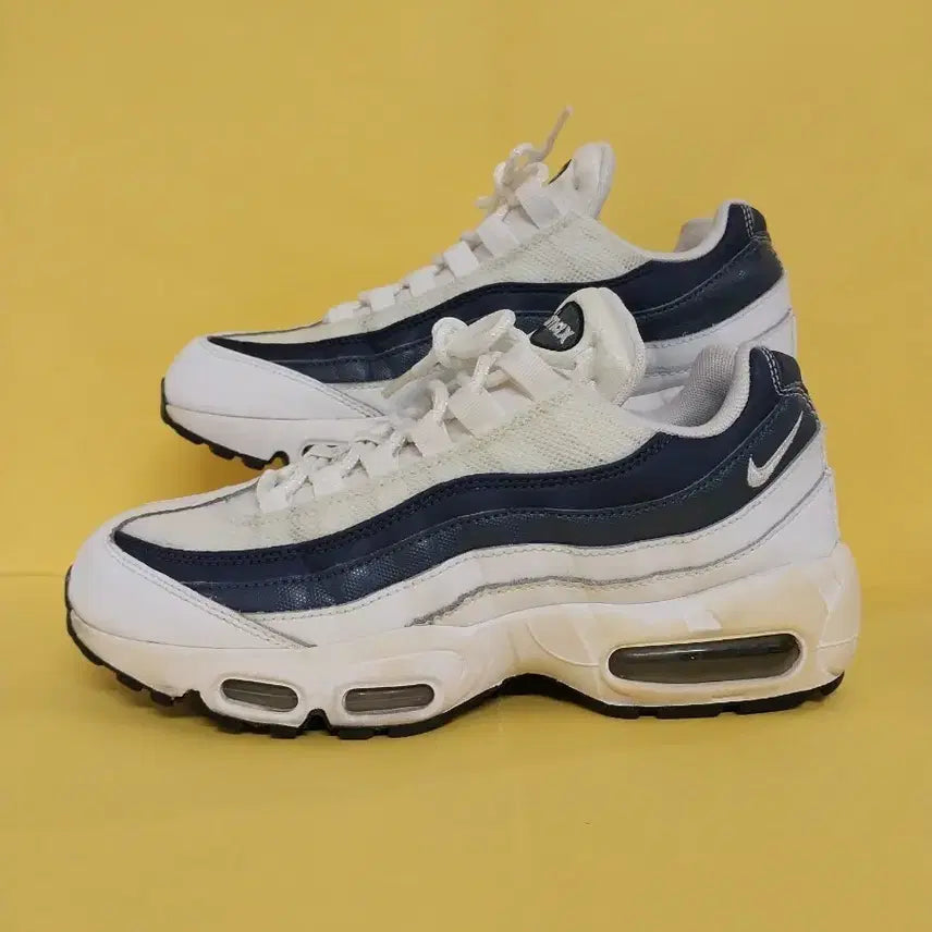 [BUNJANG] Nike Air Max 95 Essential Men's Sneakers (White/Navy, 250mm) / 남성 나이키 운동화 (250)