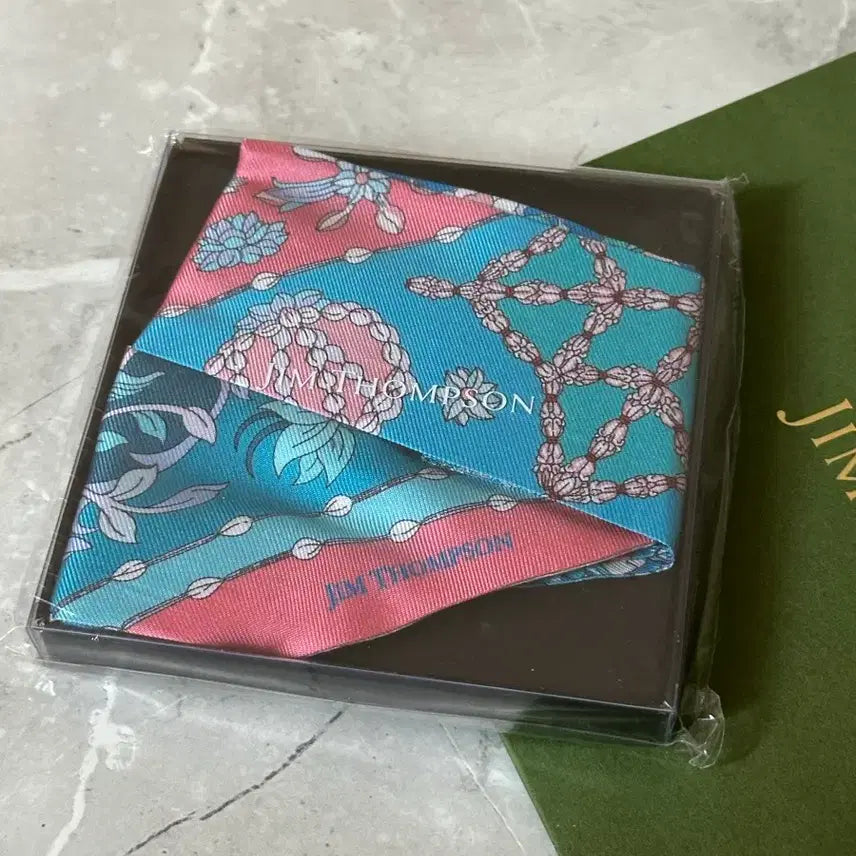 [BUNJANG] Jim Thompson Silk Petit Scarf (New, Unsealed) / 짐톰슨 실크 쁘띠스카프 미개봉 새제품