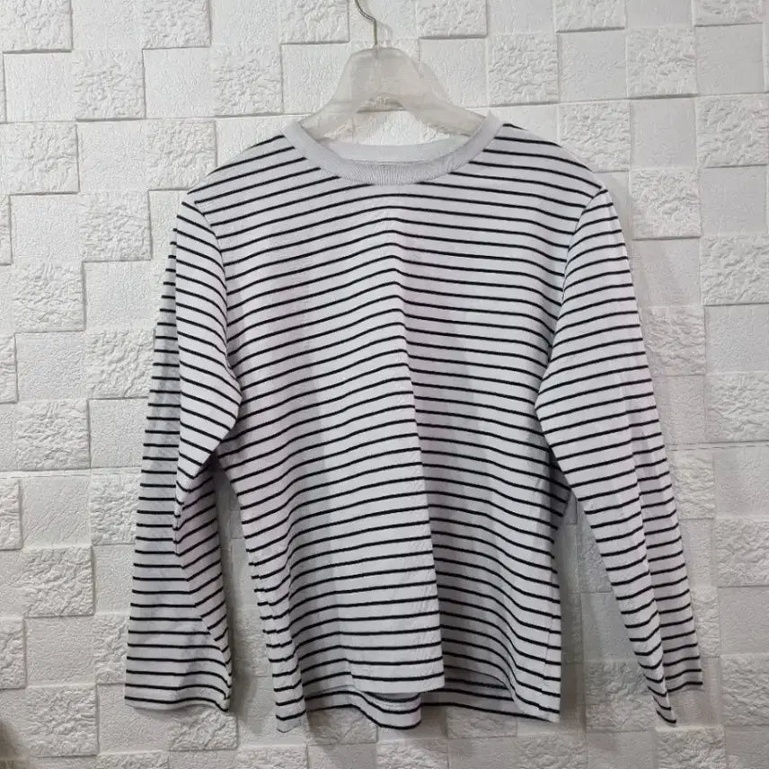 [BUNJANG] Calvin Klein Striped Long-Sleeve T-Shirt / 캘빈클라인  66사이즈  25년