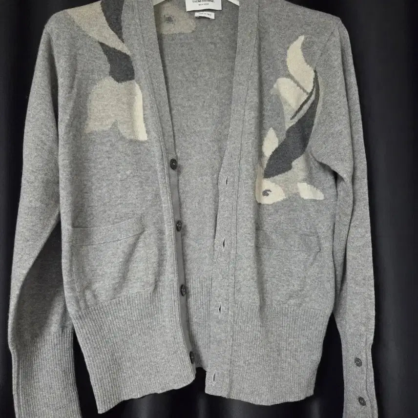 [BUNJANG] Thom Browne Charcoal Koi Cardigan / 톰브라운 차콜 잉어 가디건