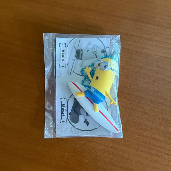 [BUNJANG] Takara Tomy Minions Flat Mascot 2 Surfing Kevin Gacha Keyring / 타카라토미 미니언즈 납작 마스코트 2 서핑 케빈 가챠 키링