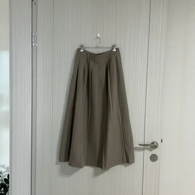 [BUNJANG] 8Seconds Pleated Skirt / 에잇세컨즈  주름스커트.새상품