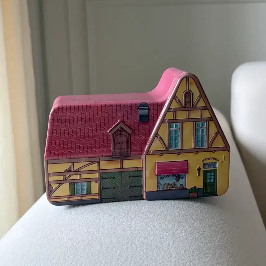 [BUNJANG] Studio Ghibli Park Kiki's Delivery Service Tin Case / 지브리파크 마녀배달부키키 틴케이스