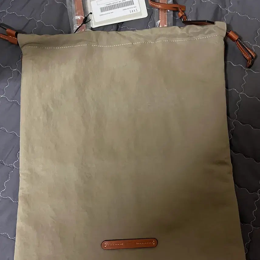 [BUNJANG] Daks Nylon Shoulder Bag Khaki / 닥스 나일론 숄더백 카키색 팝니다