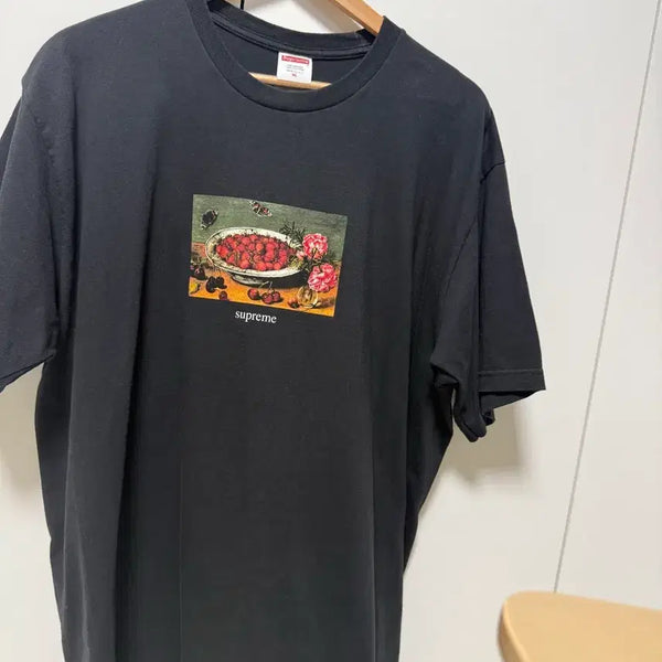 [BUNJANG] Supreme 23SS Strawberry T-Shirt Black XL / 슈프림 23ss 스트로베리 xl