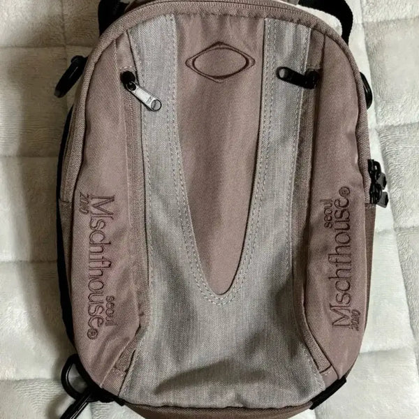 [BUNJANG] Mischief Rhombus Sling Bag Hip Sack - Pink Grey / 미스치프 롬버스 슬링백 힙색 가방 핑크그레이