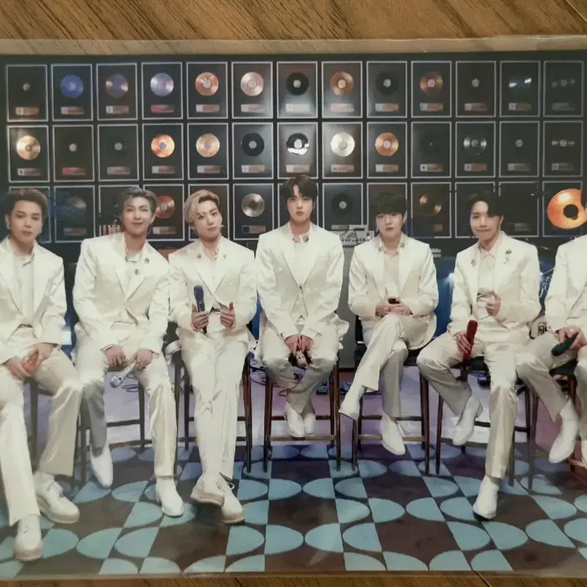 [BUNJANG] BTS Memories of 2021 DVD Group Photo & Frame / BTS 'Memories of 2021' DVD 단체사진+액자
