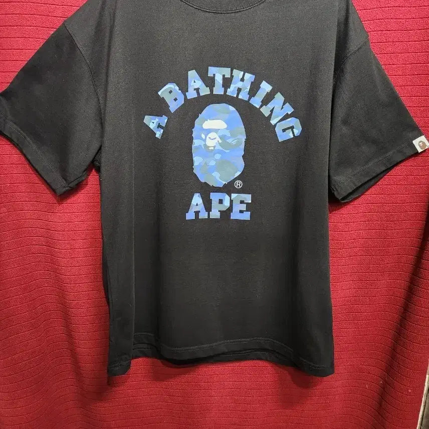 [BUNJANG] BAPE APE Camo College T-Shirt Black / 베이프(BAPE)의 APE 카모 컬리지 티셔츠