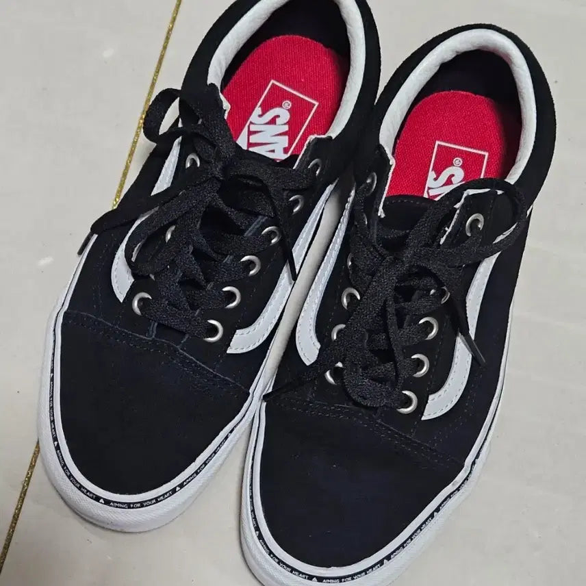 [BUNJANG] Vans Old Skool Valentine Sneakers / 반스 올드스쿨 발렌타인 스니커즈