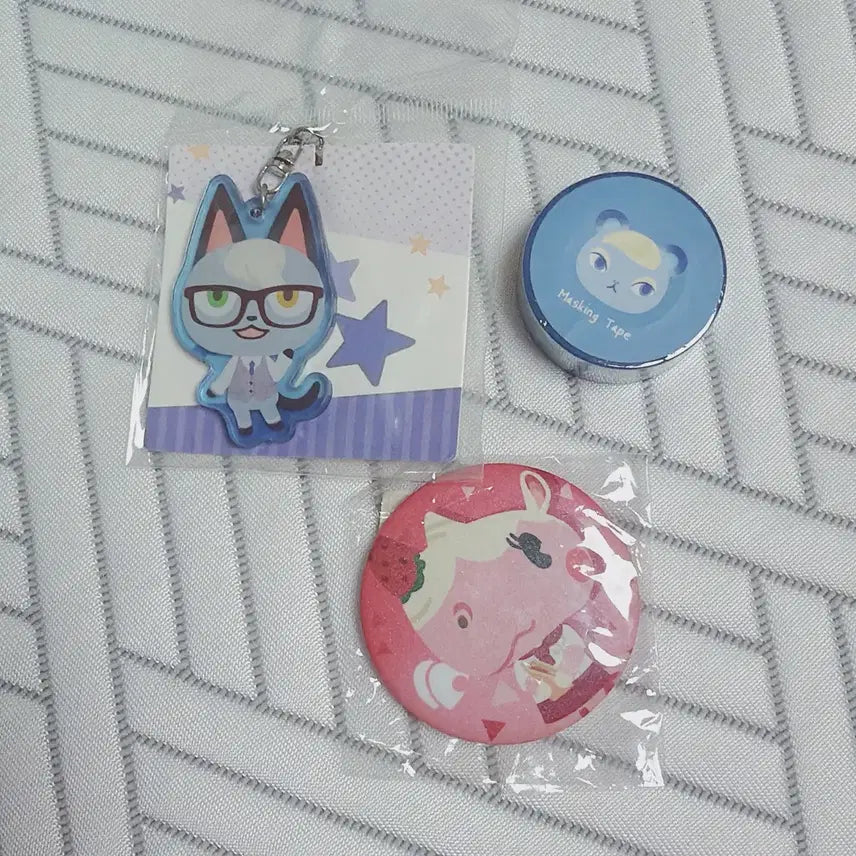 [BUNJANG] Animal Crossing: New Horizons Goods Keychain, Masking Tape, Badge Set / [새상품] 모여봐요 동물의숲 굿즈