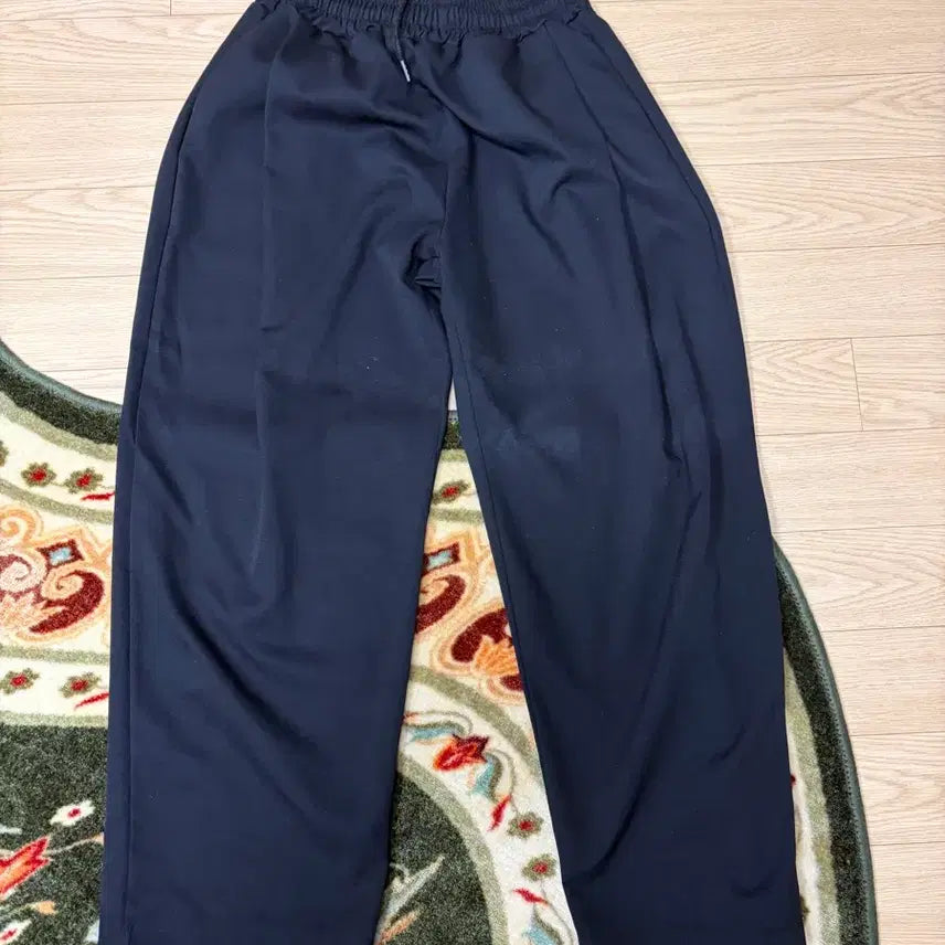 [BUNJANG] Black Banding Wide Fit Slacks / 검은색 밴딩 슬랙스 와이드핏