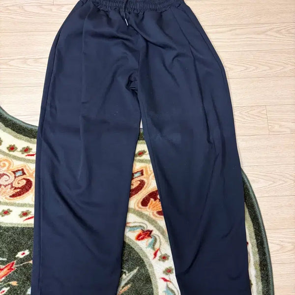[BUNJANG] Black Banding Wide Fit Slacks / 검은색 밴딩 슬랙스 와이드핏