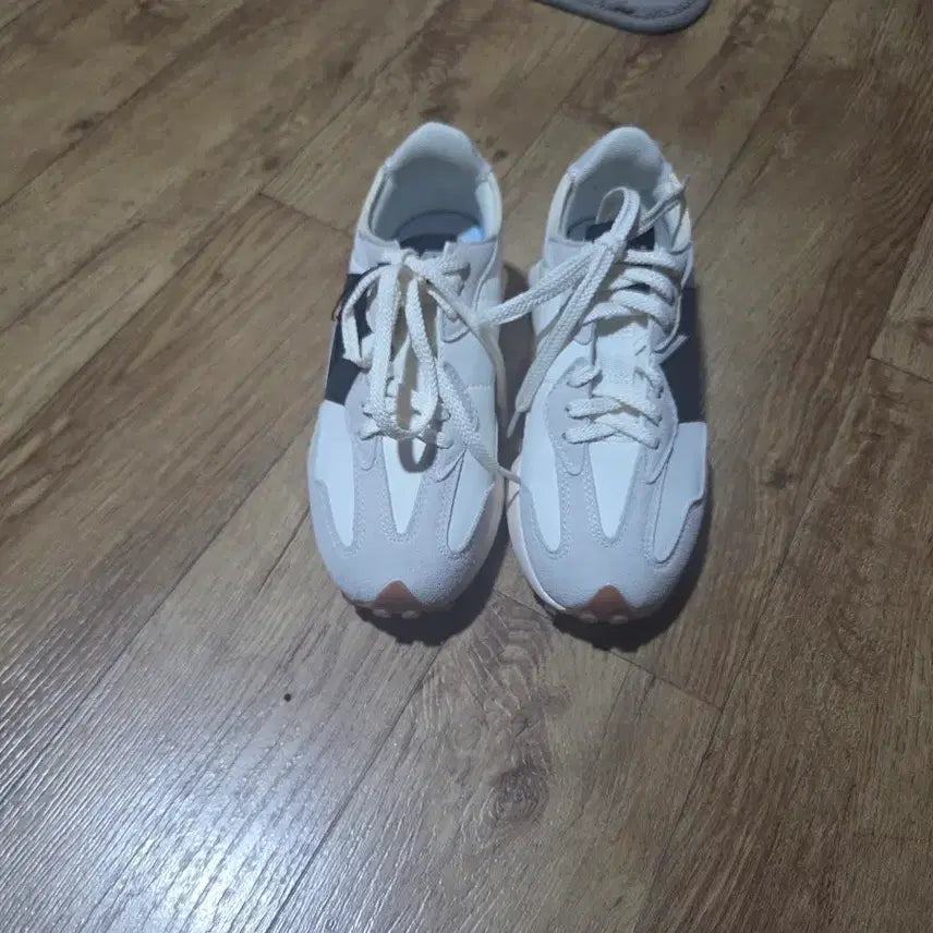 [BUNJANG] New Balance 327 Moonbeam Black Sneakers (235mm) / 뉴발란스 327 문빔 블랙 운동화 235