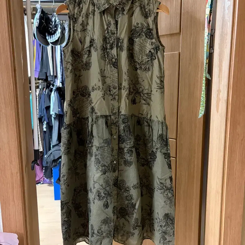 [BUNJANG] Vintage Flower Pattern Sleeveless Maxi Dress / 빈티지 플라워 원피스