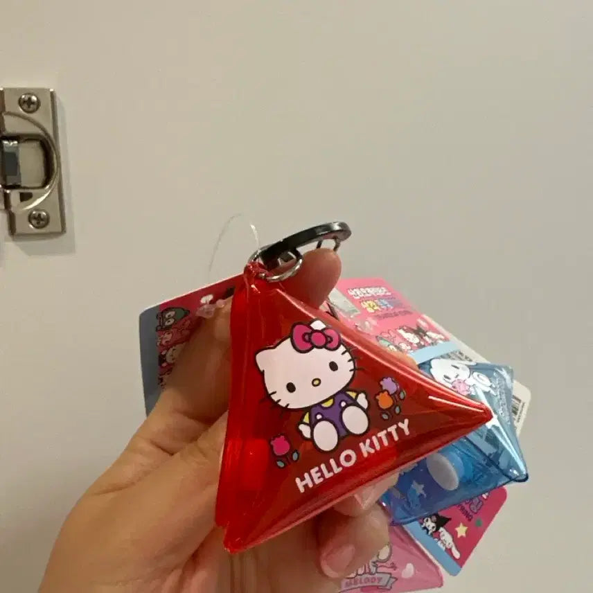 [BUNJANG] Sanrio Triangular Transparent Keyring - Hello Kitty, My Melody, Cinnamoroll / 산리오 삼각 투명키링 키티,마이멜로디,시나모롤
