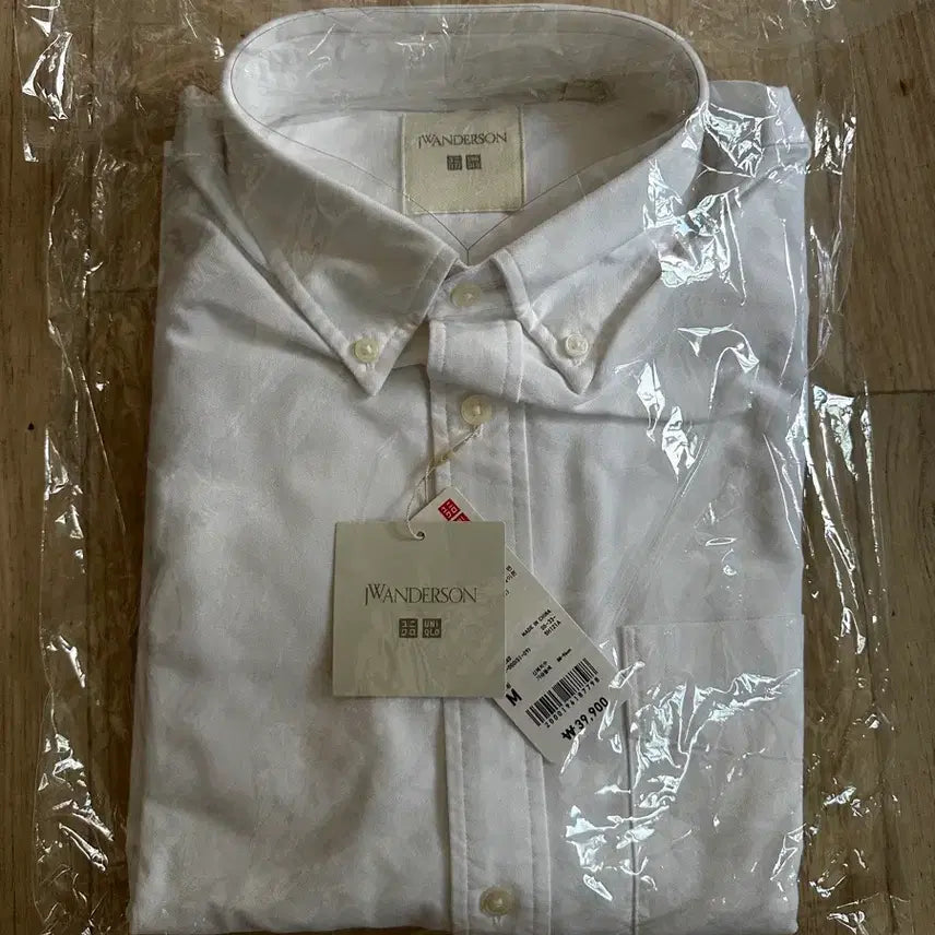 [BUNJANG] Uniqlo x JW Anderson Cotton Poplin Long Sleeve Shirt White M / JW 앤더슨 유니클로 셔츠 화이트 M 새상품