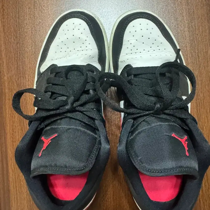 [BUNJANG] Nike Jordan 1 Low Black Siren Red Shoes / 나이키 조던1 로우 블랙 사이렌 레드(240)