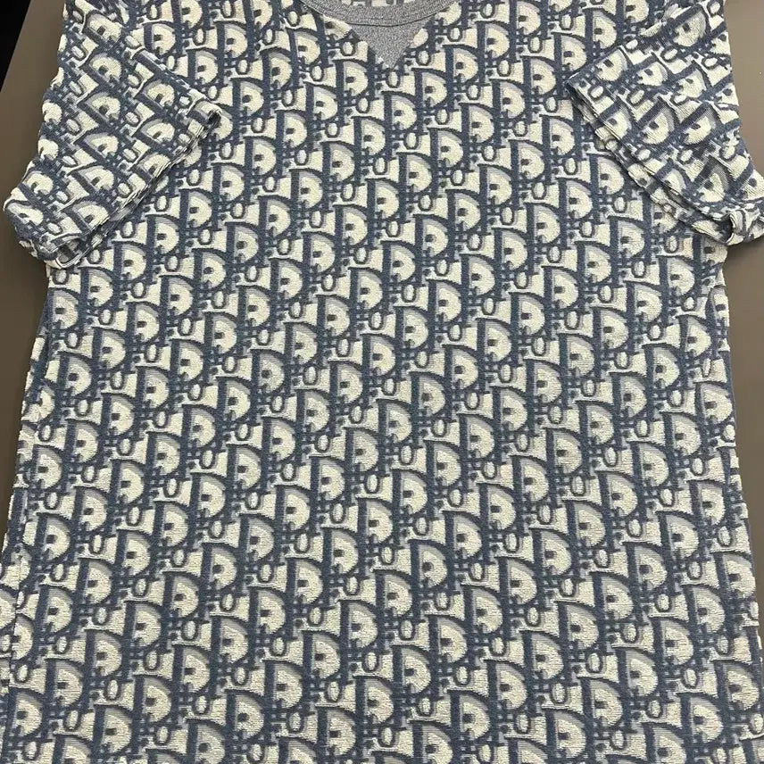 [BUNJANG] Dior Terry T-Shirt (L) / 디올 테리 티셔츠(L사이즈) 거의 새상품