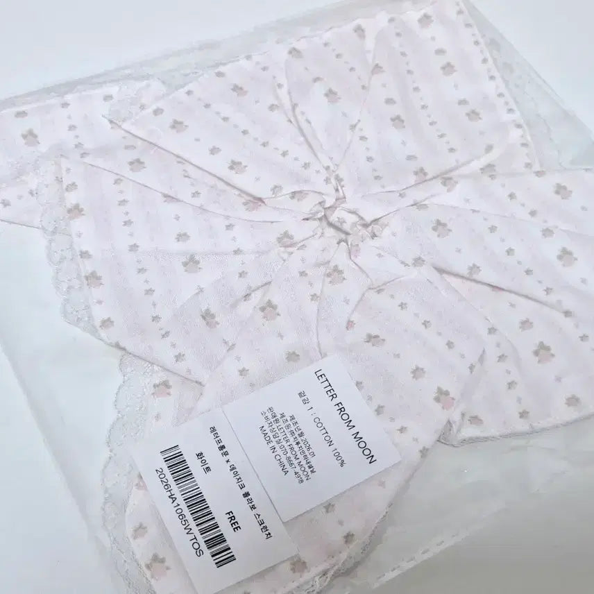 [BUNJANG] Letter from Moon Daisy C. K. Scrunchie / 레터프롬문 데이지크 콜라보 스크런치