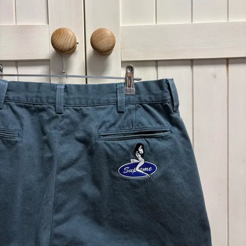 [BUNJANG] Supreme Pin Up Girl Chino Pants Slate 32 / 슈프림 핀업걸 치노 팬츠 슬레이트 32