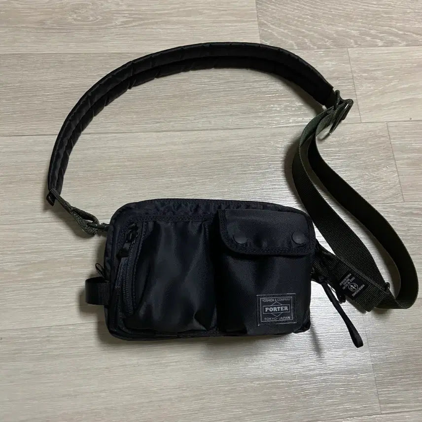 [BUNJANG] Yoshida Porter Compart Shoulder Bag + Porter Equipment Strap 40 / 요시다포터 컴파트 숄더백+포터 이큅먼트 스트랩 40 블랙