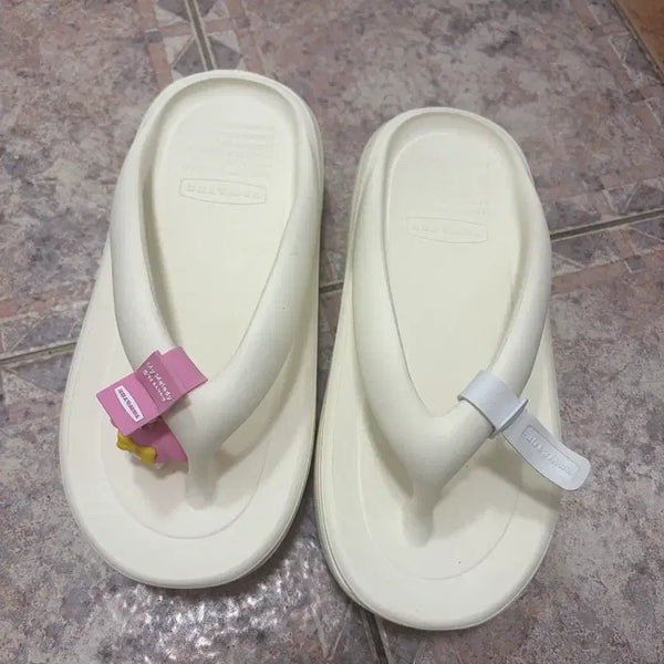 [BUNJANG] Tonymoly Platform Sandals with My Melody Charm / 토앤토 쪼리 250