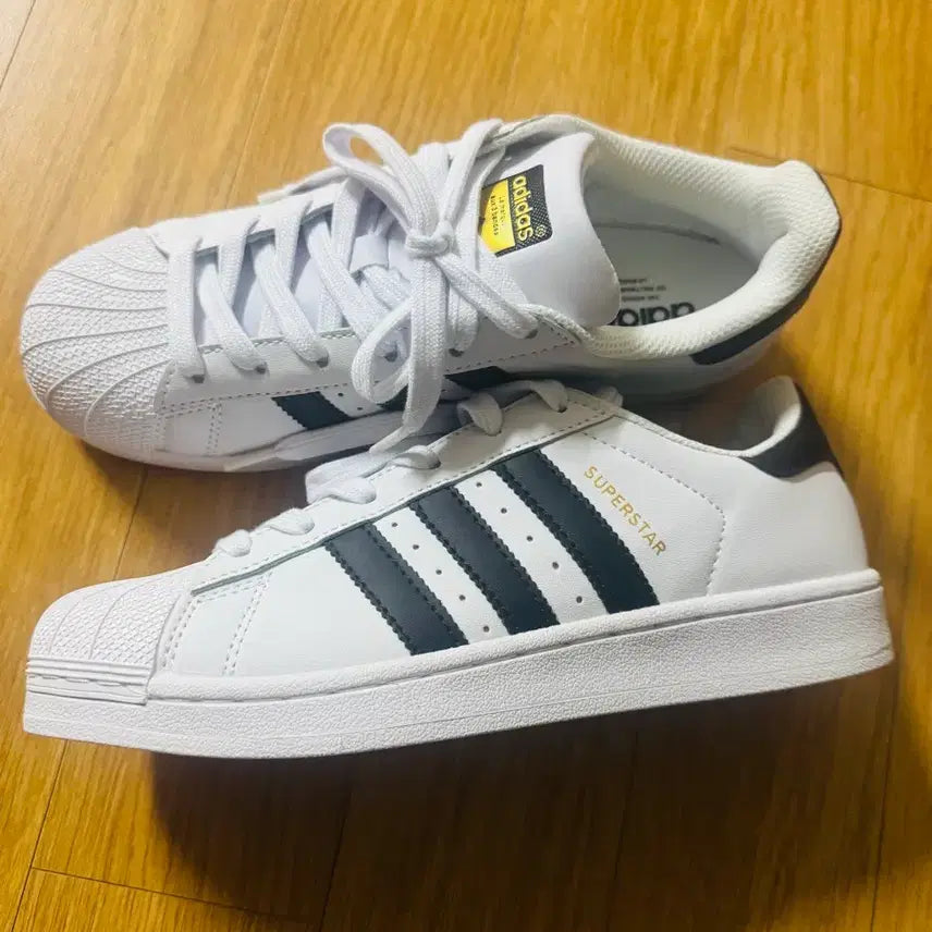 [BUNJANG] Adidas White Sneakers / 아디다스 운동화