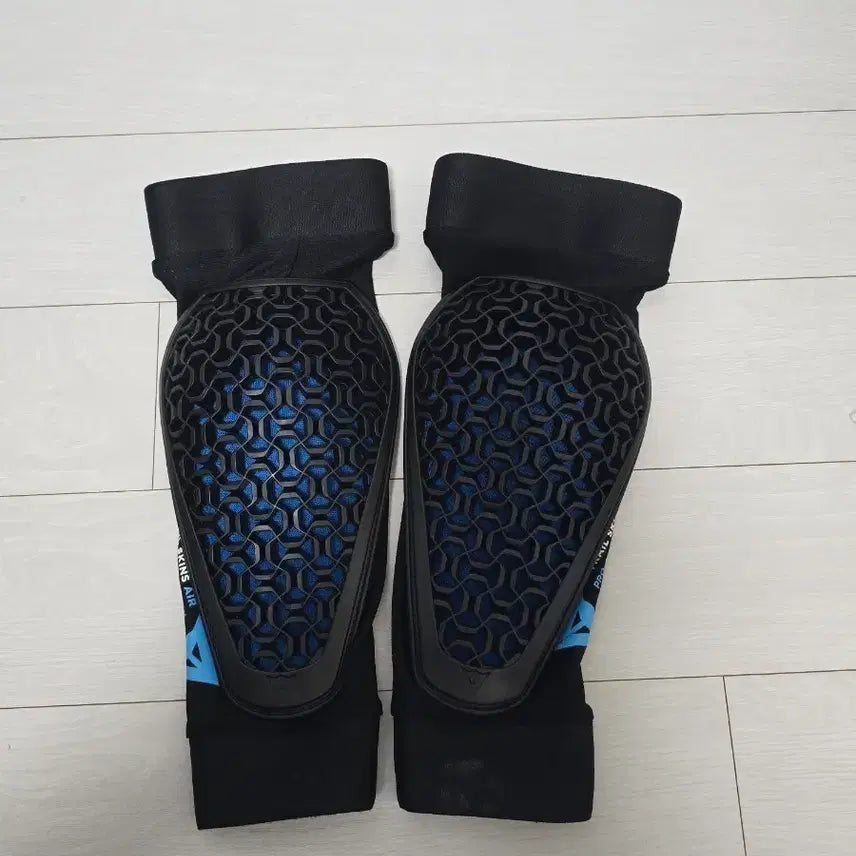 [BUNJANG] Dainese Trailskin Elbow Guards XS / 다이네즈 Dainese 트레일스킨 팔꿈치 XS사이즈(주니어, 여성)