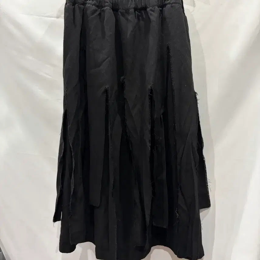 [BUNJANG] Comme des Garçons Black Distressed Layered Skirt S / [정품] 꼼데가르송 블랙 디스트레스 레이어드 스커트 S