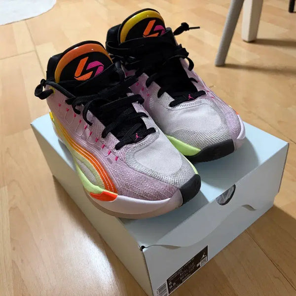 [BUNJANG] Nike Jordan Luka 4 PF Basketball Shoes 260mm Pink / 나이키 조던 루카 4 PF  260mm