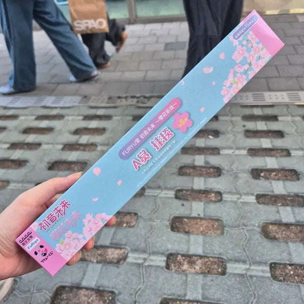 [BUNJANG] Hatsune Miku Sakura Miku Ichiban Kuji A Prize Tapestry Scroll Rod / 하츠네 사쿠라 미쿠 중국 한정 이치방쿠지 A상 태피리스트 족자봉 판매