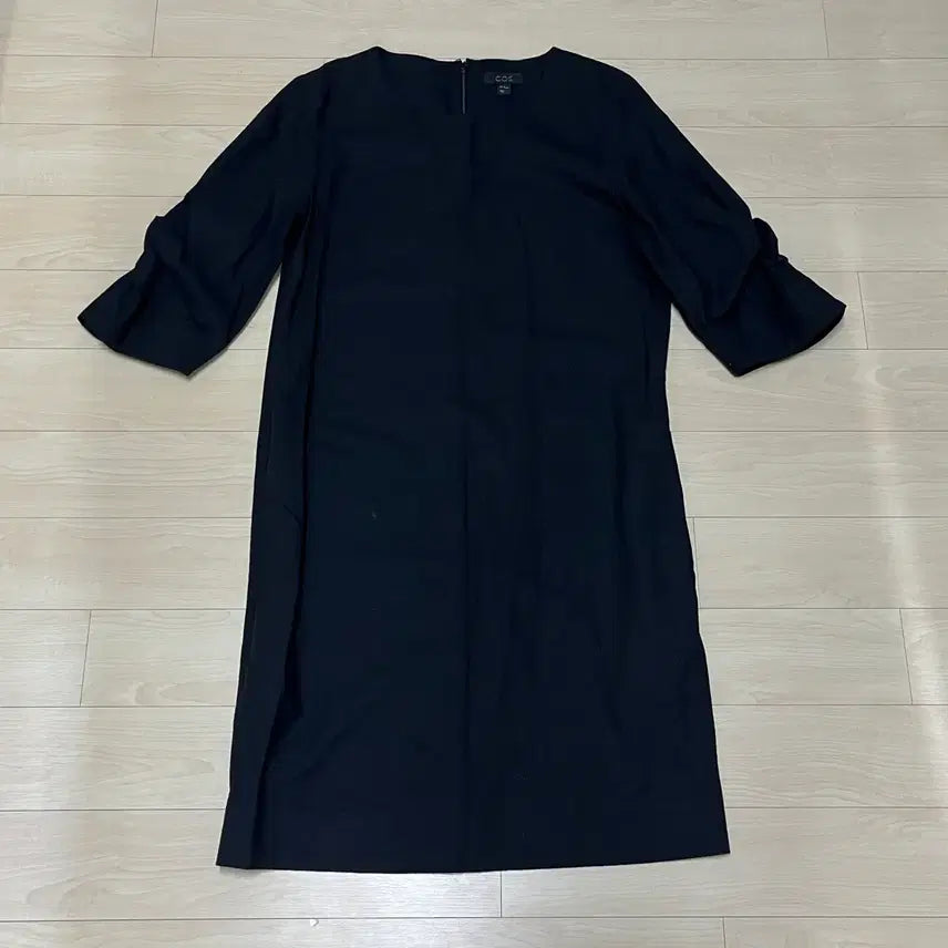[BUNJANG] COS Wool Blend Dress with Shirring and Pockets / COS 코스 울 모직 원피스