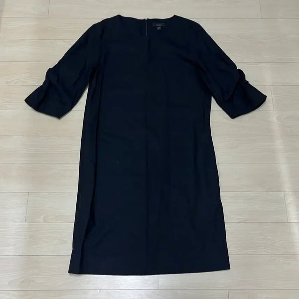 [BUNJANG] COS Wool Blend Dress with Shirring and Pockets / COS 코스 울 모직 원피스