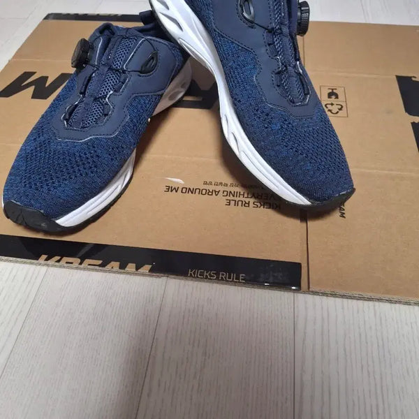 [BUNJANG] Westwood Navy Dial Sneakers Size 260 / 웨스트우드 네이비 다이얼 운동화 260