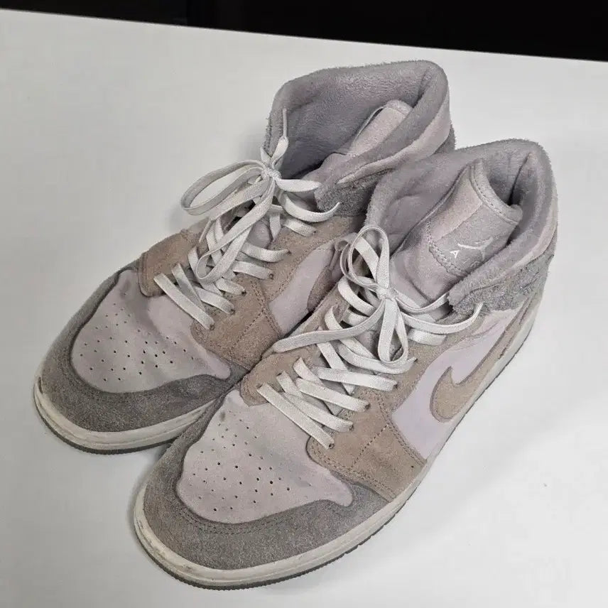 [BUNJANG] Air Jordan 1 Mid SE Particle Grey / 조던1 미드 se 파티클 그레이 285