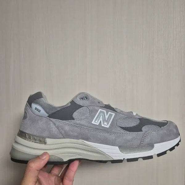 [BUNJANG] New Balance 992 Made in USA Core Grey Silver Metallic / [새상품/300] 뉴발란스 992 메이드인USA 코어 그레이