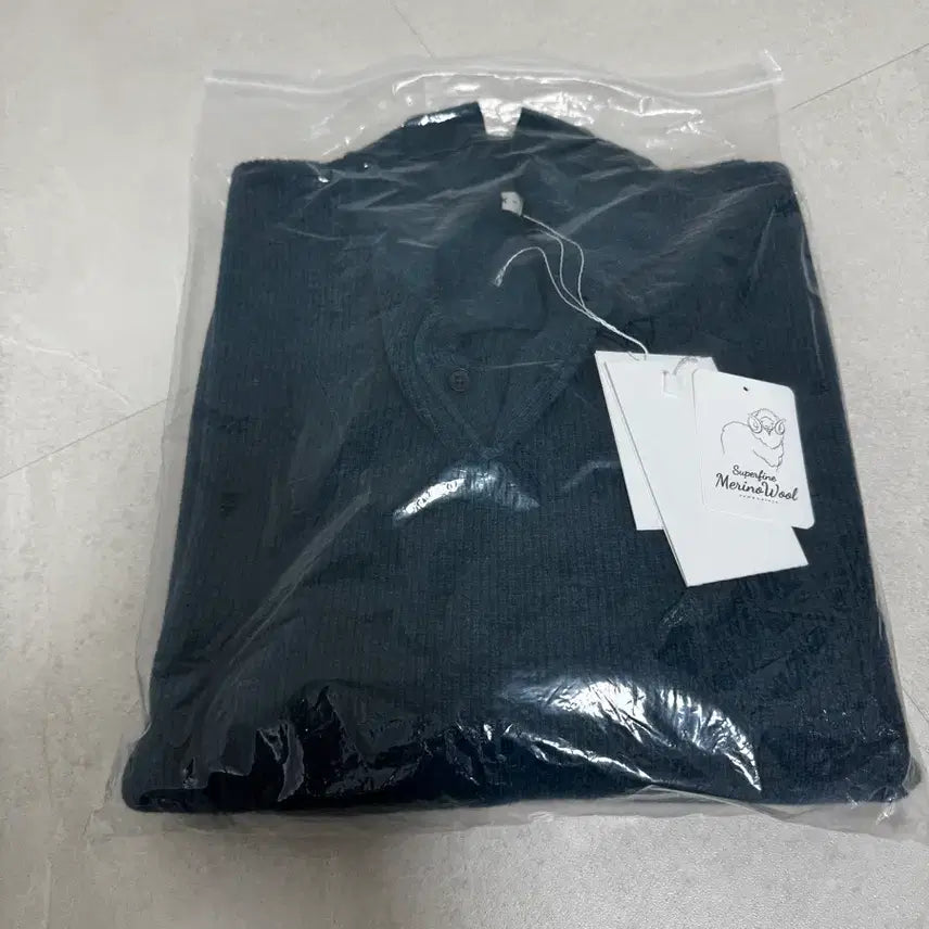 [BUNJANG] Stuckers x Fall Break Collaboration Merino Wool Knit 3-Guys / [시착만한 제품]스토커즈 x fall break 콜라보 니트 3가이즈