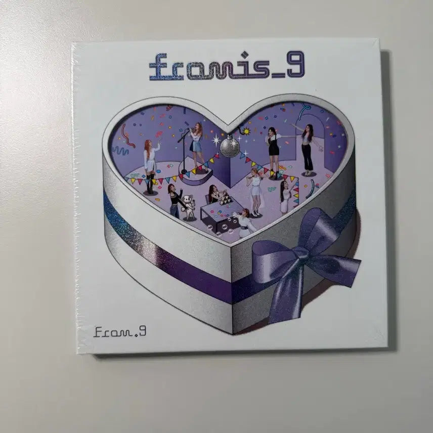 [BUNJANG] fromis_9 Love Bomb Album (Sealed) / 미개봉) 프로미스나인 럽밤 앨범 판매합니다