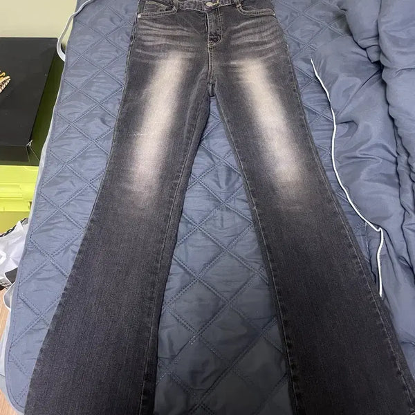 [BUNJANG] Ablley Washed Black Bootcut Jeans / 에이블리 부츠컷 워싱 흑청 청바지 핏 이쁨