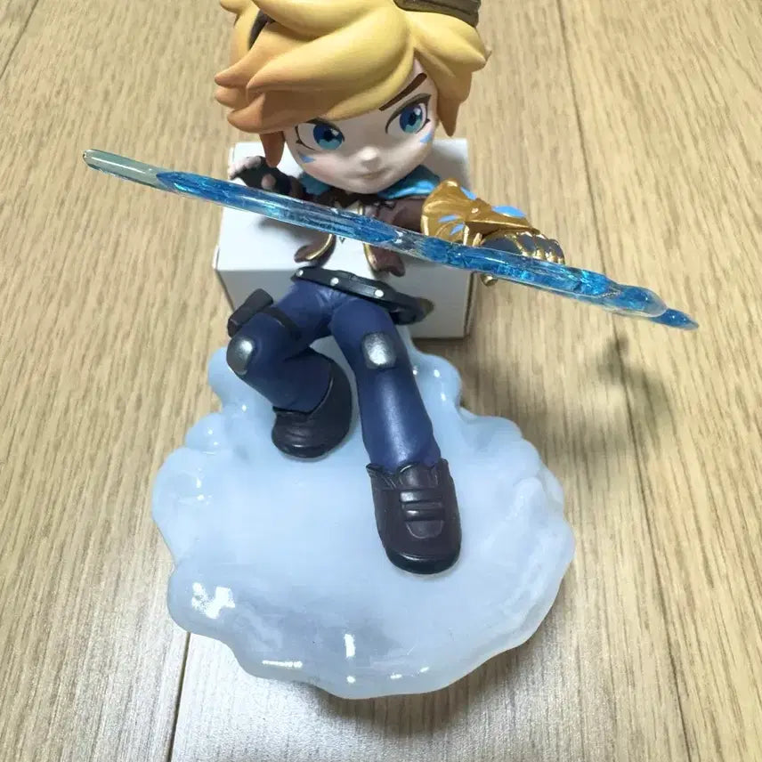 [BUNJANG] Pop Mart League of Legends Ezreal Figure / 팝마트 이즈리얼 피규어 판매